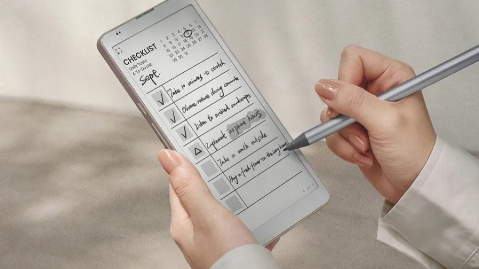 Del lector de ebooks elegido entre lo mejor del año, al modelo que parece un celular de tinta electrónica