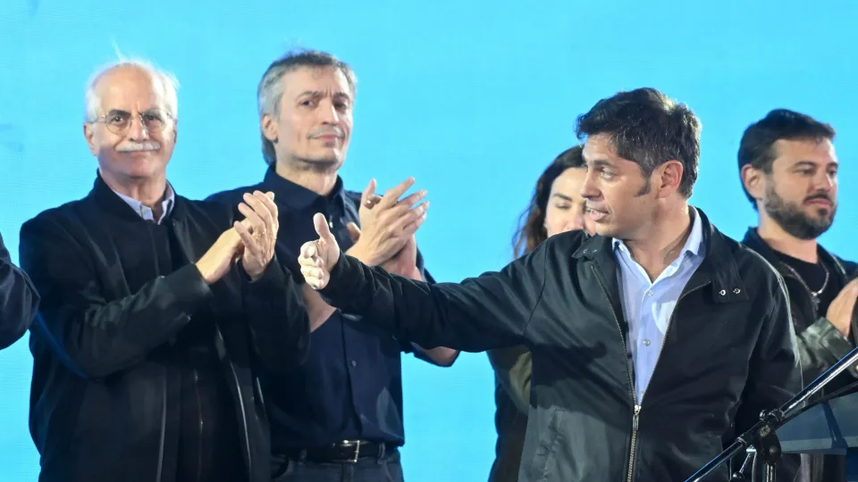 Tras reclamar una PASO, Axel Kicillof convocó al PJ bonaerense y reabre la disputa con Máximo Kirchner