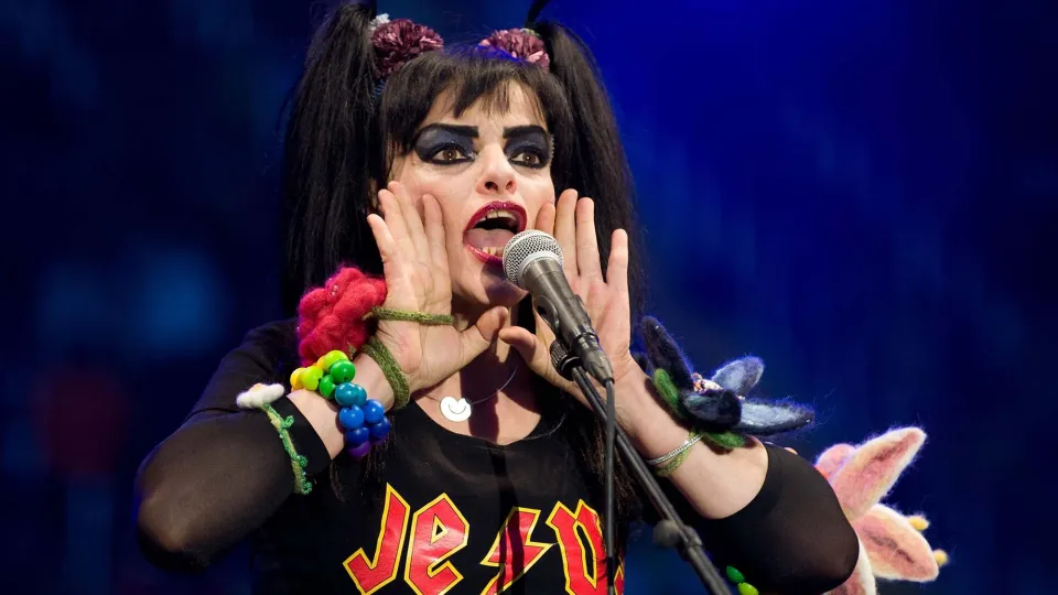 Qué fue de la vida de Nina Hagen: de reina del punk y sus años de excesos a mujer de fe y cantante gospel
