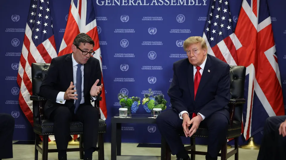 El primer ministro del Reino Unido defendió ante Trump la explotación petrolera en las Islas Malvinas y cuestionó las sanciones de Argentina
