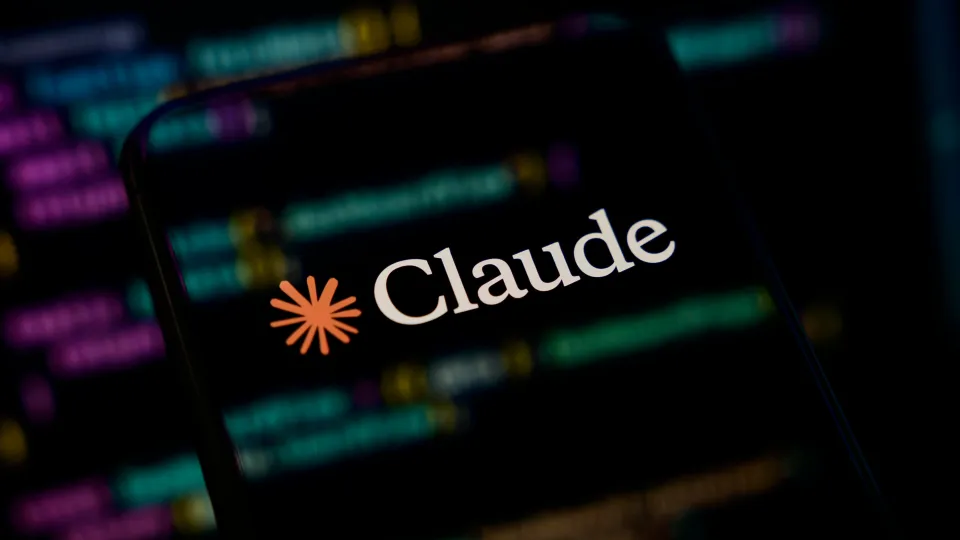 Anthropic, la creadora de la IA Claude, publica su solicitud para cotizar en el Nasdaq y recaudar US$100.000 millones