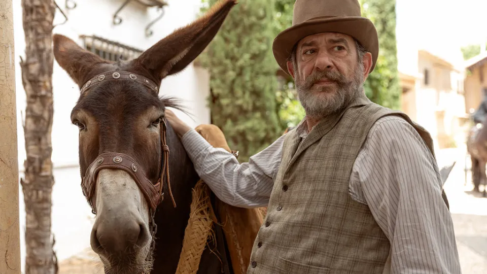 Karra Elejalde, actor, sobre su infancia en el País Vasco: "Tenía úlcera de duodeno con catorce años. No tengo un gran recuerdo de mi niñez"