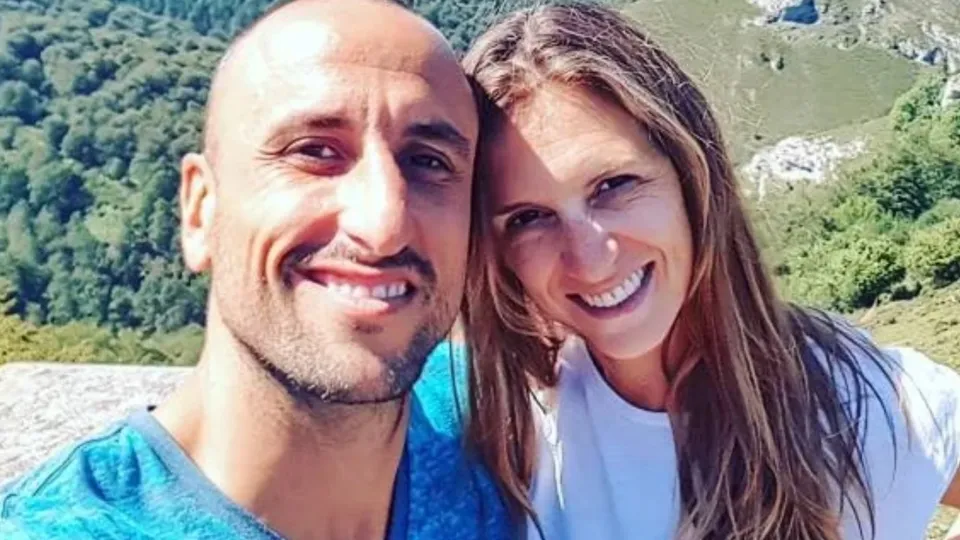 Manu Ginóbili desconcertó a todos al revelar por qué su anillo de casado es de goma y le costó 8 dólares: “Es lo que representa”