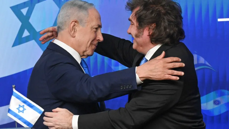 Javier Milei felicitó a Benjamin Netanyahu por los resultados de la elección en Israel: "Una vez más has demostrado la fortaleza de tu liderazgo"