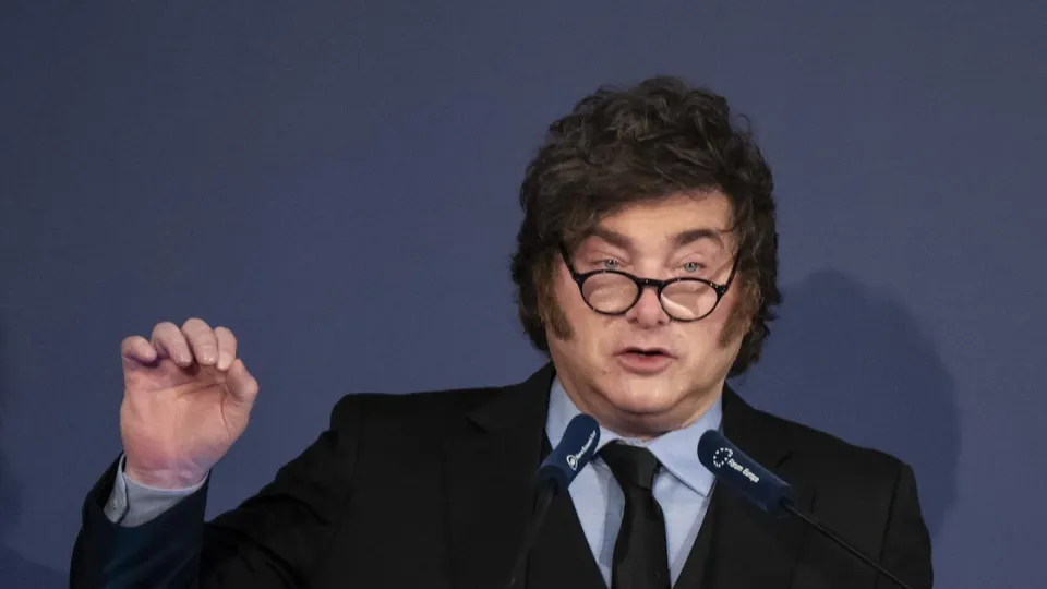 Milei admitió que la inflación baja más lento y culpó al contexto internacional