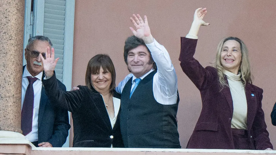 Milei bajó la orden de no pelearse con Bullrich: "Hay que abrazarla y no combatirla"