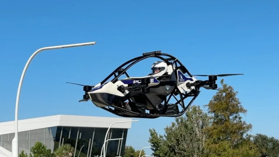 En Florida ya hay policías que patrullan en dron: es monoplaza y alcanza los 101 km/h, pero solo puede volar durante 20 minutos