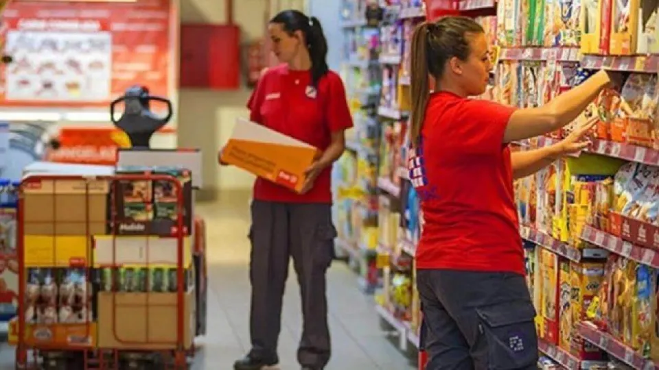 Empleados de comercio acordó un nuevo aumento de sueldo con bono incluido