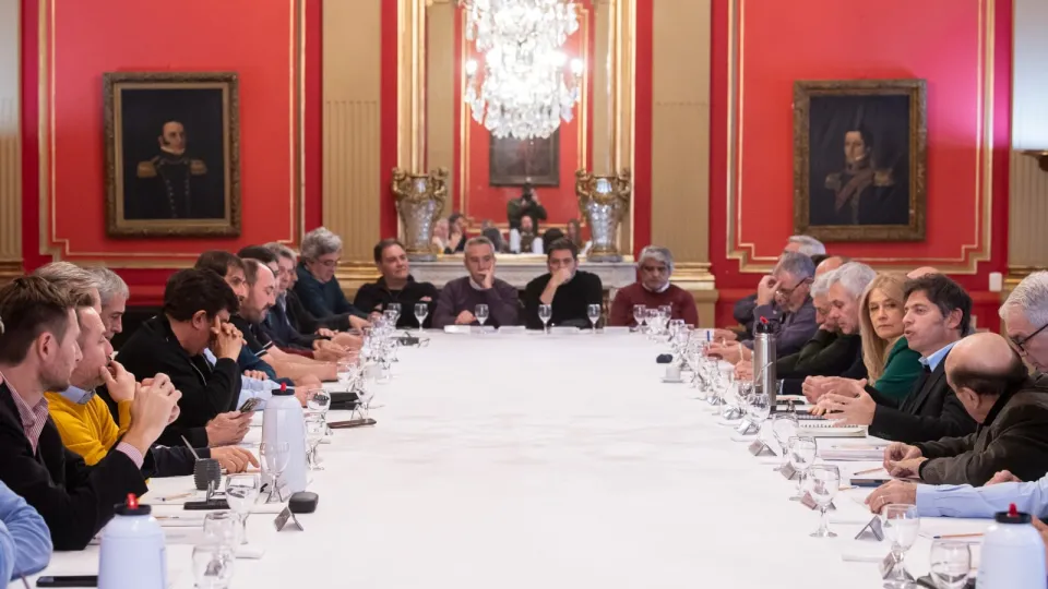 Luego del acto de Máximo Kirchner, Kicillof se reunirá con sus intendentes y bajará lineamientos políticos