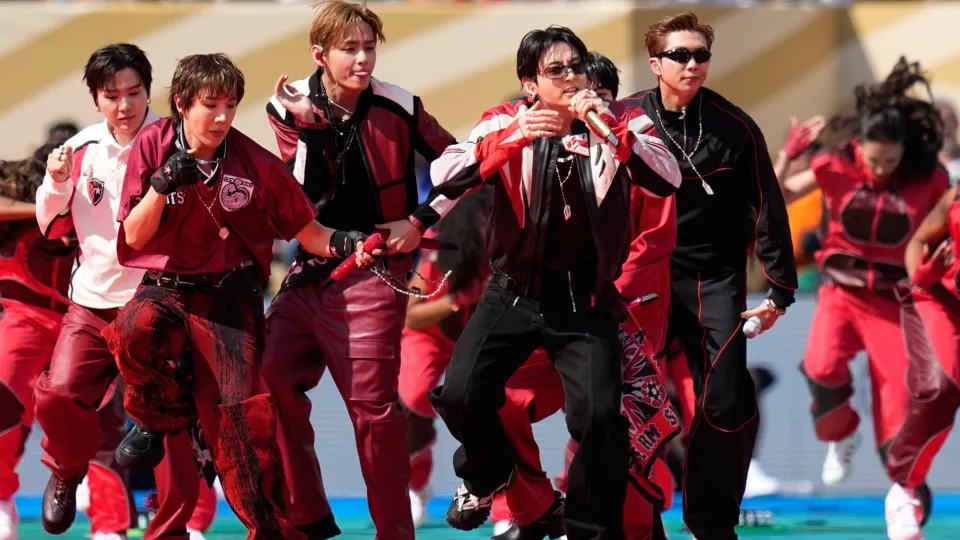 BTS: cómo es el show del fenómeno global que aterriza en la Argentina y rompe récords de recaudación