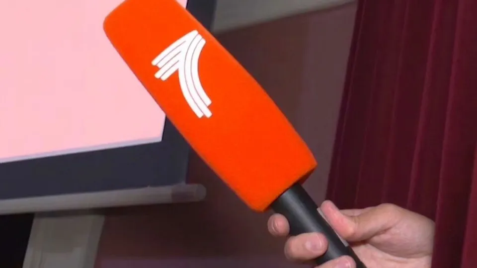 En 6 días llega un nuevo canal de televisión a España. 9 programas, un plató y una sola excepción al directo: la película del sábado por la noche