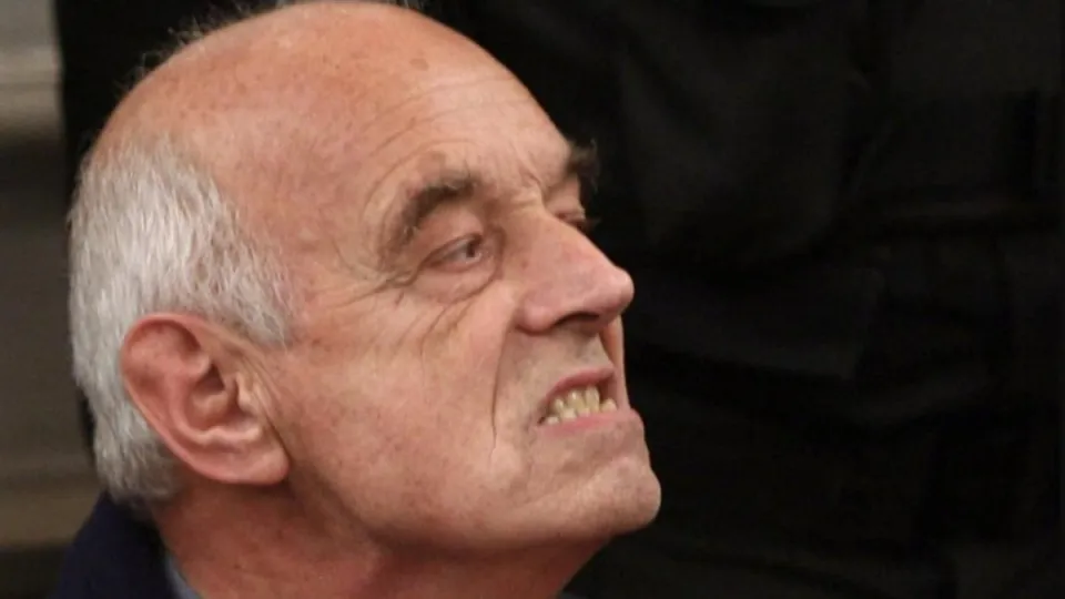 La Justicia rechazó el pedido del cura represor Christian von Wernich para ver al papa León XIV
