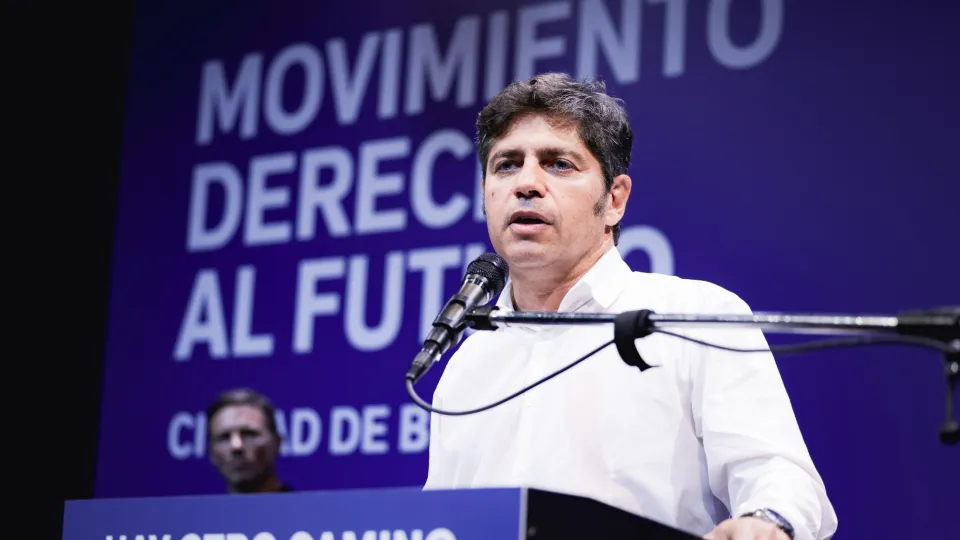 Axel Kicillof desembarca en la ciudad de Buenos Aires con una actividad de su agrupación