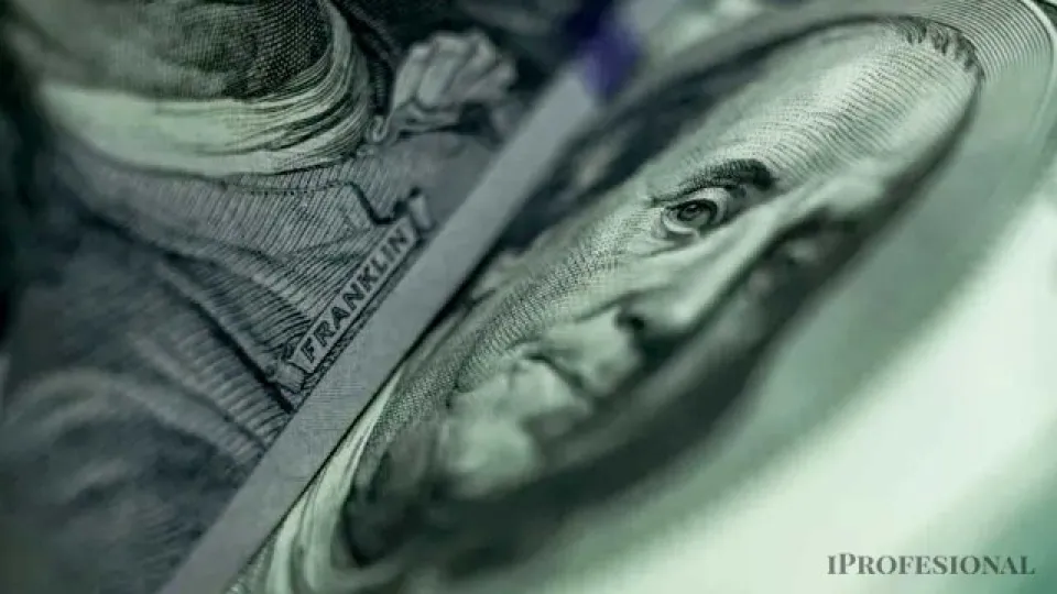El dólar sube pero nunca estuvo tan barato en términos reales en la última década