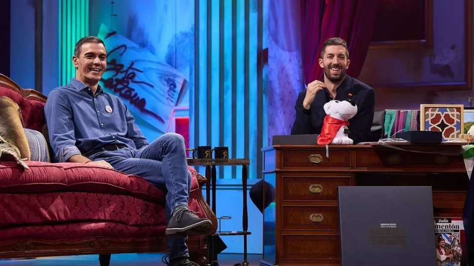 'La Revuelta' descubre que no hay mayor entretenimiento que un político con un 33% de share en su entrevista a Pedro Sánchez