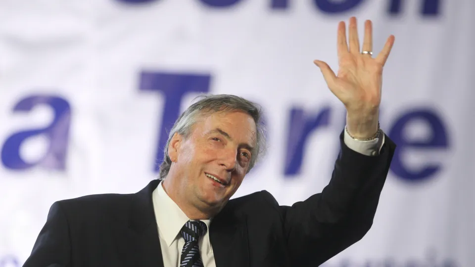 A 16 años del fallecimiento de Néstor Kirchner, lo reivindicó Kicillof y La Cámpora convocó a un acto