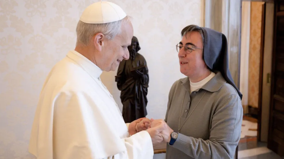 Sor Alessandra Smerilli, la economista de León XIV para el área social del Vaticano: su mirada sobre la pobreza, la inteligencia artificial y el desarrollo