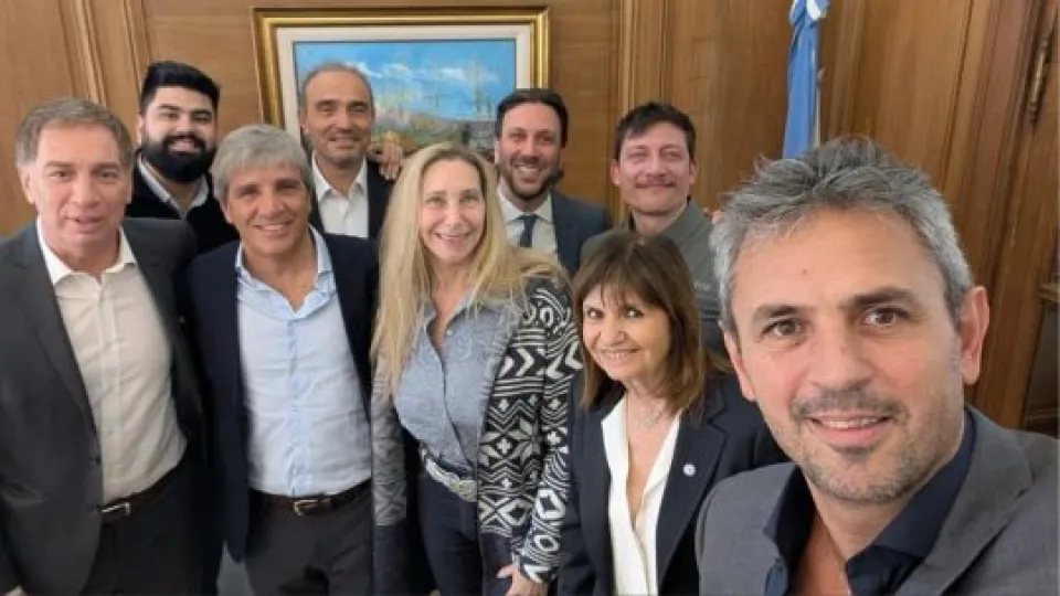 Comenzó una nueva reunión de Mesa Política