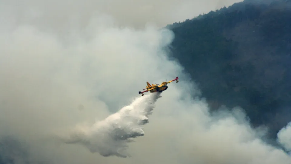 La flota española de aviones contraincendios tiene un enorme problema: está envejeciendo más rápido de lo que podemos reponerla