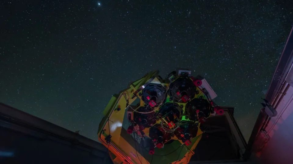 Unos científicos desarrollan un dispositivo capaz de unir la luz de varios telescopios y lo probarán en Calar Alto, Almería