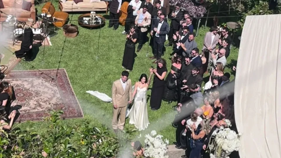 Así se vive en redes sociales la boda de Lali Espósito y Pedro Rosemblat